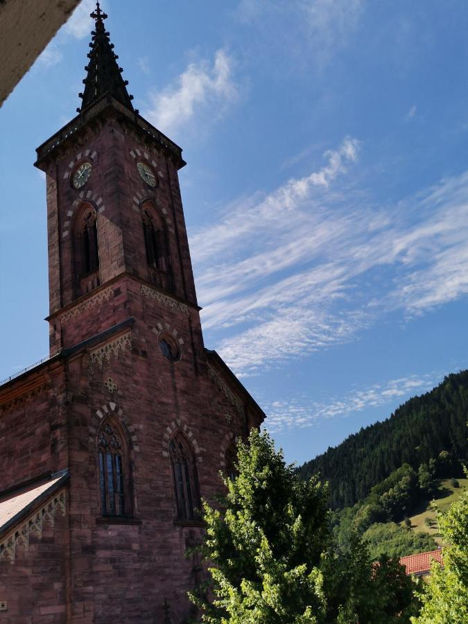 Hotel Gruener Baum - Hotel Im Murgtal, Schwarzwald 瓦森巴赫 外观 照片
